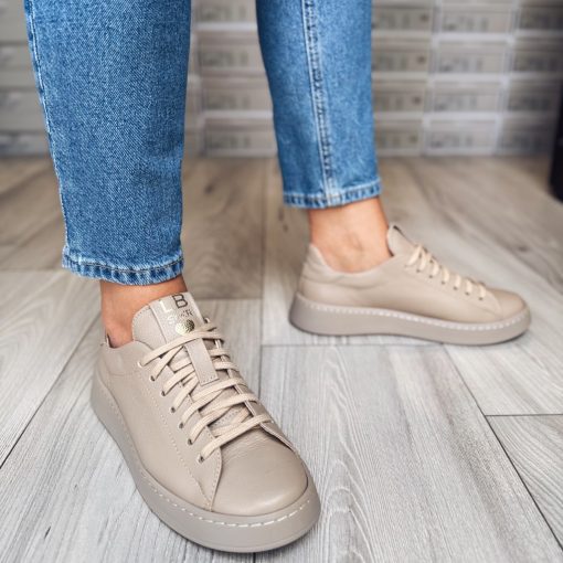 Lucia Bosetti 1881 Taupe