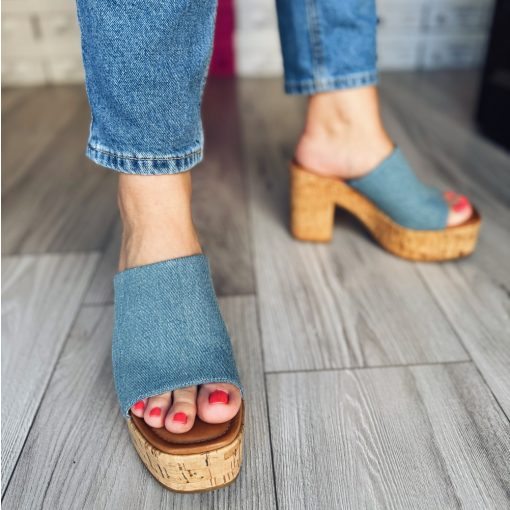 Tamaris 27227-42 Denim (40-es méret - Utolsó Pár!!)