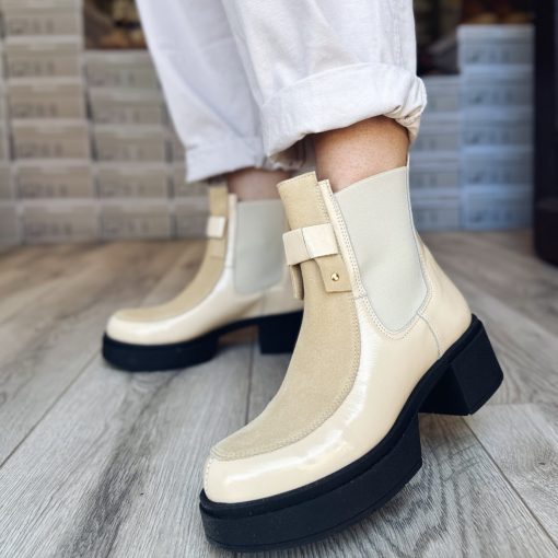 Via Roma 8927 Cream